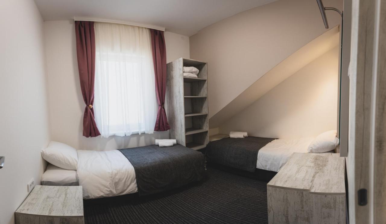 Navigator Hotell Palić Eksteriør bilde
