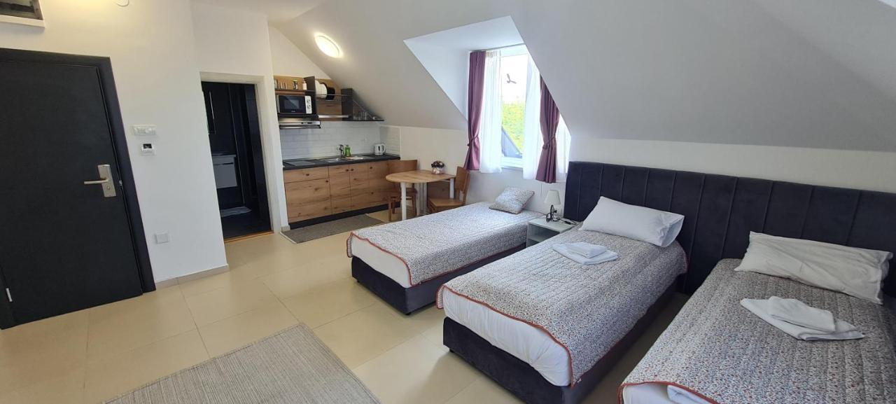 Navigator Hotell Palić Eksteriør bilde