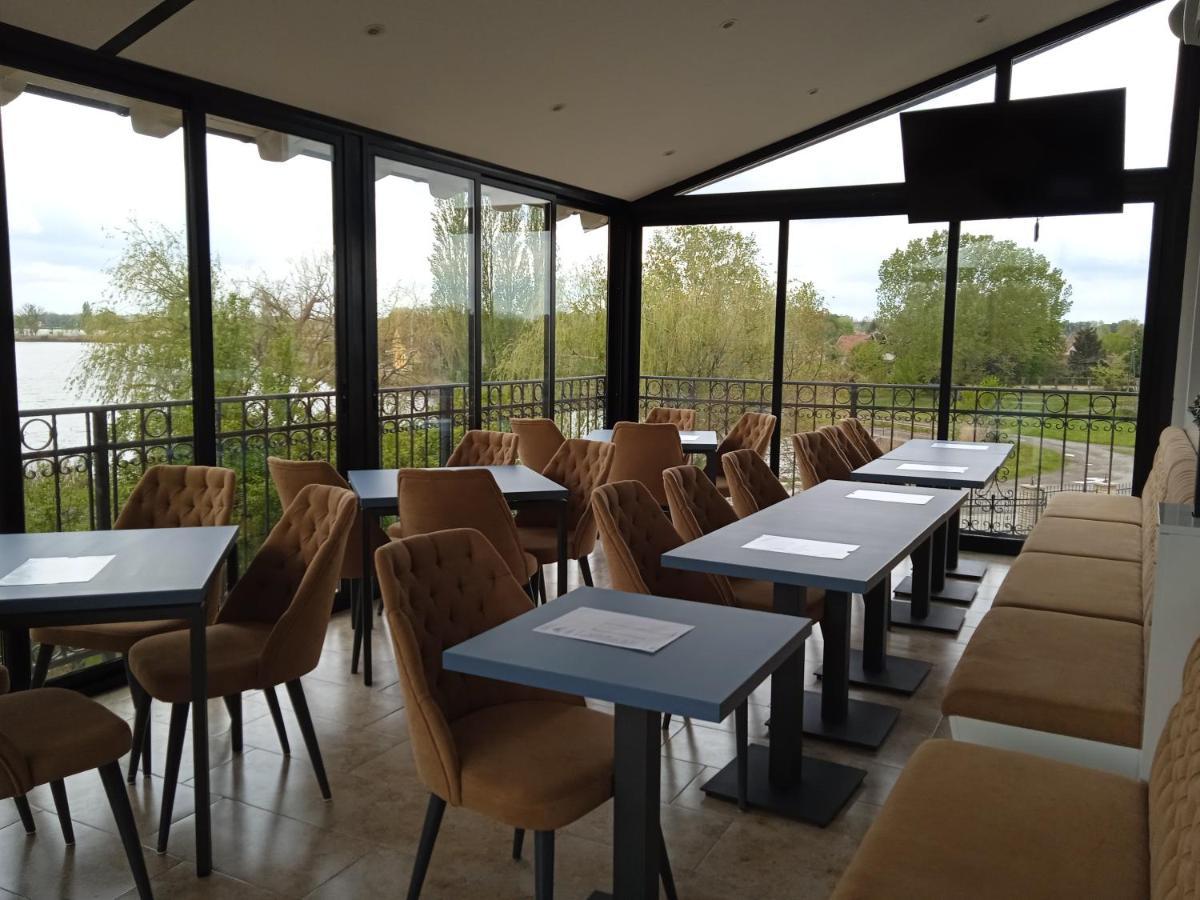 Navigator Hotell Palić Eksteriør bilde