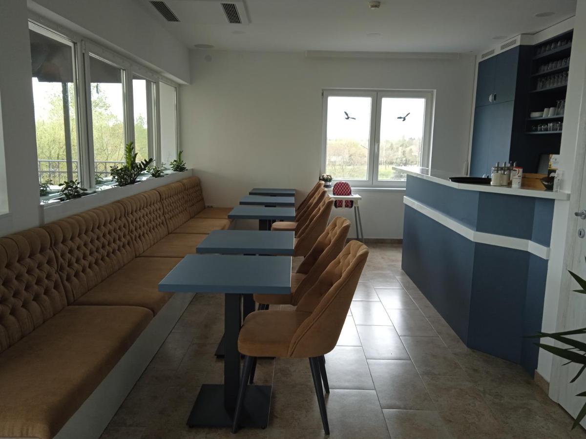 Navigator Hotell Palić Eksteriør bilde